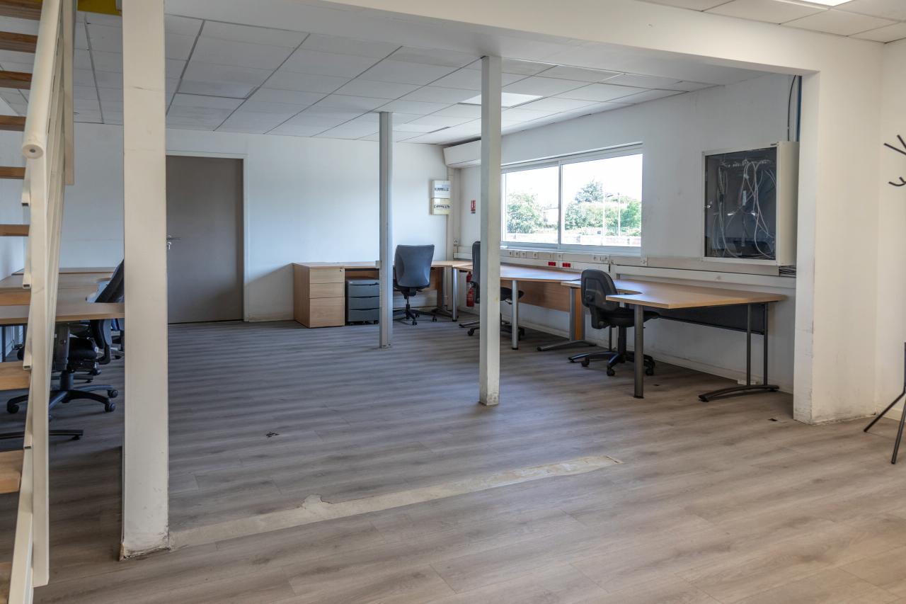 Local d'activité Portet-sur-Garonne 858m² Location local d'activité Portet-sur-Garonne Haute-Garonne OLACT2533375 6